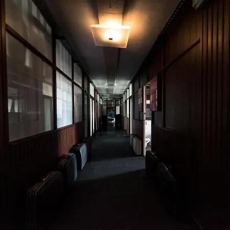 Adventure Alternative - - Arts-factory-experience - For Artists, Makers And Open Minds - Attention, We Are Not A And Are Not Adapted For Everybody - Read Host Warnings Before Reservation - Providence,be Asbl * Charleroi