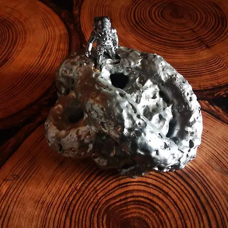 Ghostel 1st - Aventure Alternative - - Arts-factory-experience - For Artists, Makers And Open Minds - Attention, We Are Not A And Are Not Adapted For Everybody - Read Host Warnings Before Reservation - Www,providence,be Asbl ホームステイ