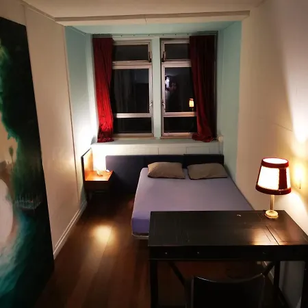 Adventure Alternative - - Arts-factory-experience - For Artists, Makers And Open Minds - Attention, We Are Not A And Are Not Adapted For Everybody - Read Host Warnings Before Reservation - Providence,be Asbl Kwatera prywatna