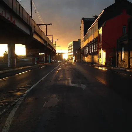 Privatunterkunft Adventure Alternative - - Arts-factory-experience - For Artists, Makers And Open Minds - Attention, We Are Not A And Are Not Adapted For Everybody - Read Host Warnings Before Reservation - Providence,be Asbl Charleroi