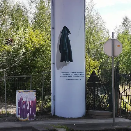 Adventure Alternative - - Arts-factory-experience - For Artists, Makers And Open Minds - Attention, We Are Not A And Are Not Adapted For Everybody - Read Host Warnings Before Reservation - Providence,be Asbl