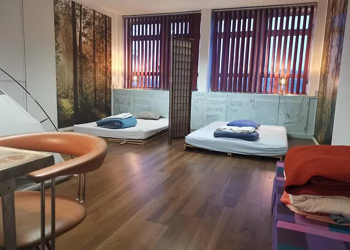 Adventure Alternative - - Arts-factory-experience - For Artists, Makers And Open Minds - Attention, We Are Not A And Are Not Adapted For Everybody - Read Host Warnings Before Reservation - Providence,be Asbl *