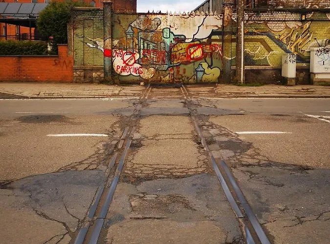 Adventure Alternative - - Arts-factory-experience - For Artists, Makers And Open Minds - Attention, We Are Not A And Are Not Adapted For Everybody - Read Host Warnings Before Reservation - Providence,be Asbl Séjour chez l'habitant *