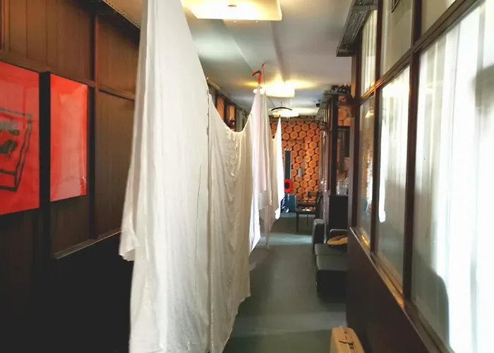 Adventure Alternative - - Arts-factory-experience - For Artists, Makers And Open Minds - Attention, We Are Not A And Are Not Adapted For Everybody - Read Host Warnings Before Reservation - Providence,be Asbl *